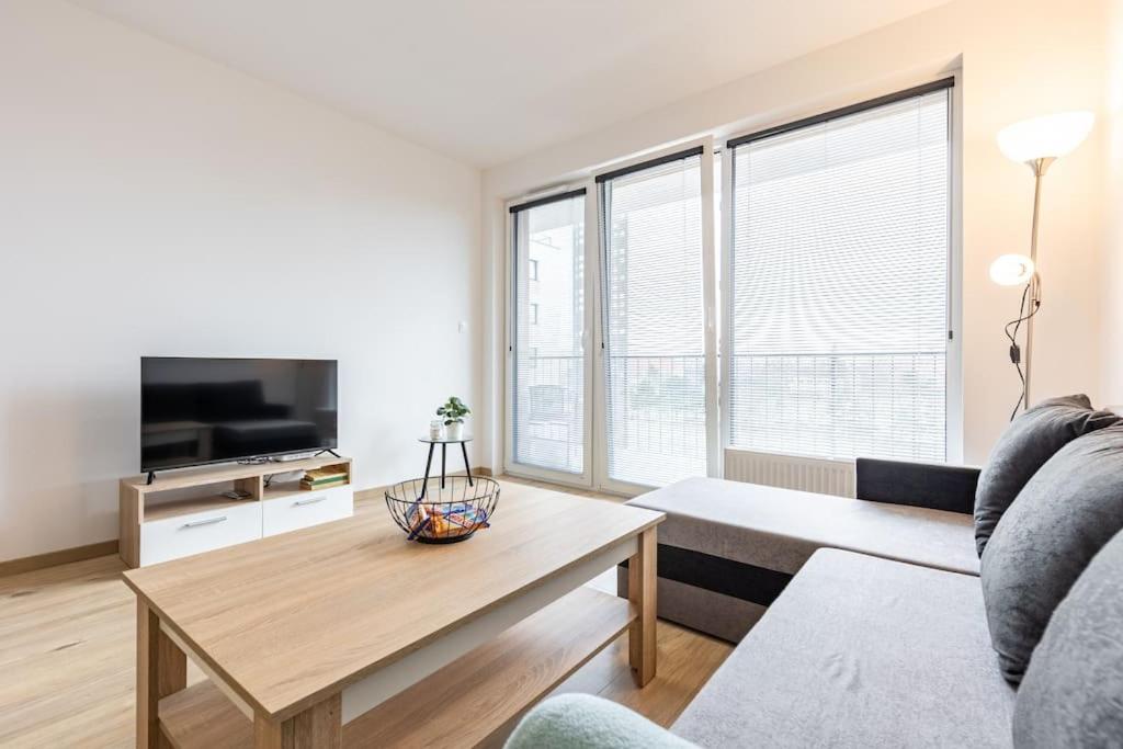 Flat 3 Sunny Haven Moderny 2i, Garaz, WiFi