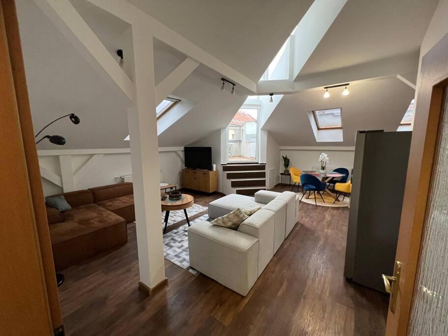 Aneri Apartment Old Town