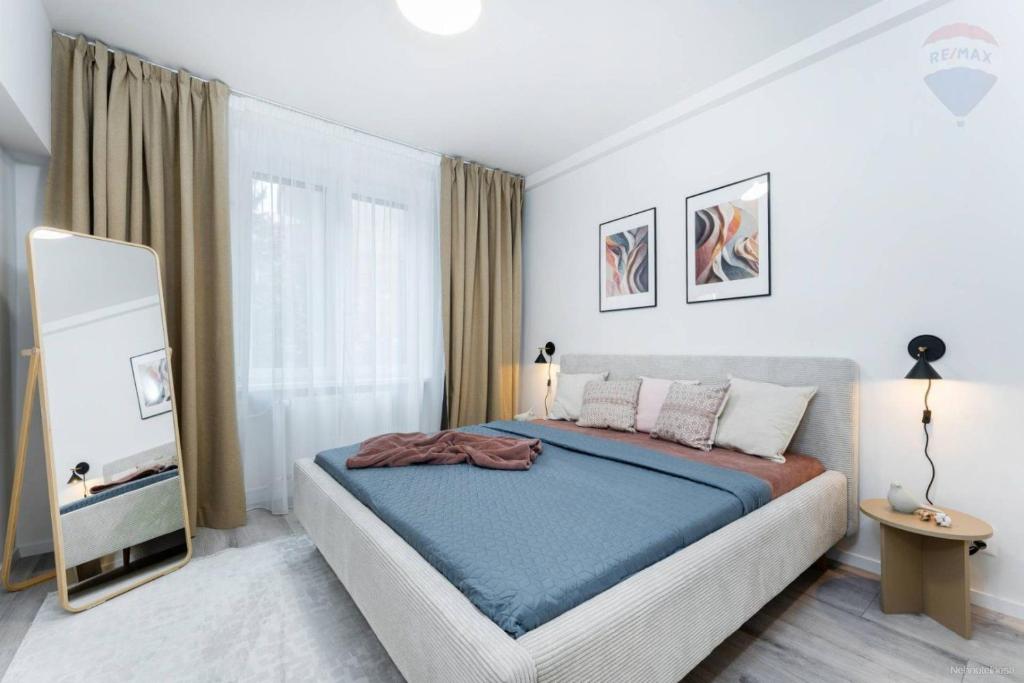 Stylish Apartment in the Old Town ~ Local Neighbourhood
