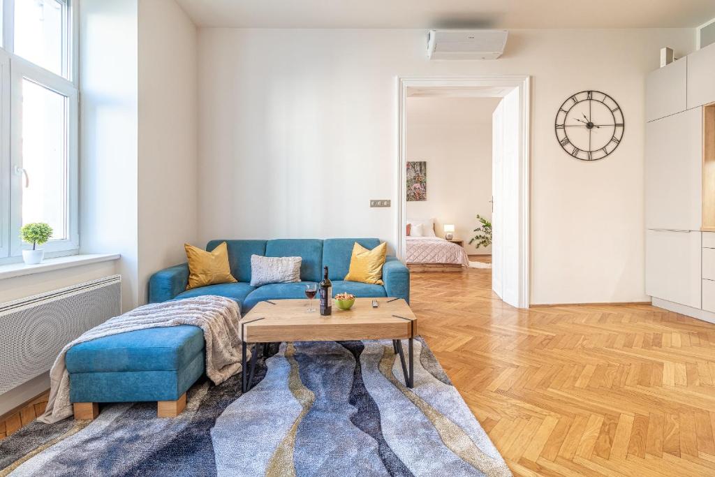 Stylish luxury flat in Old Town