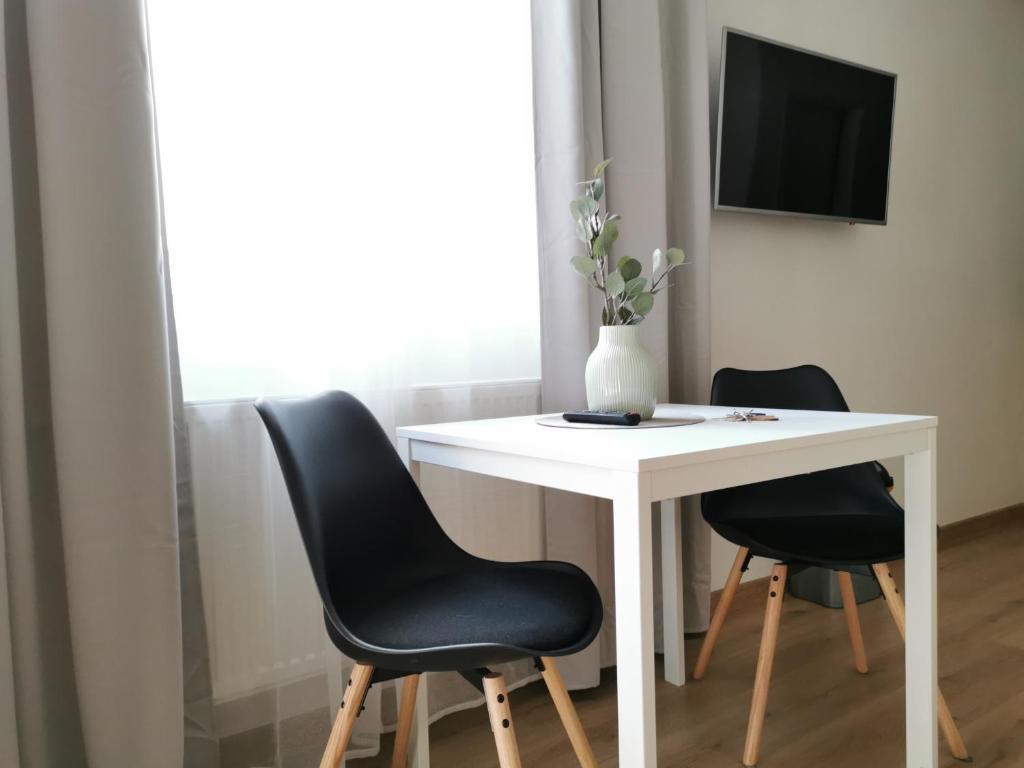 Atlas suites WEST