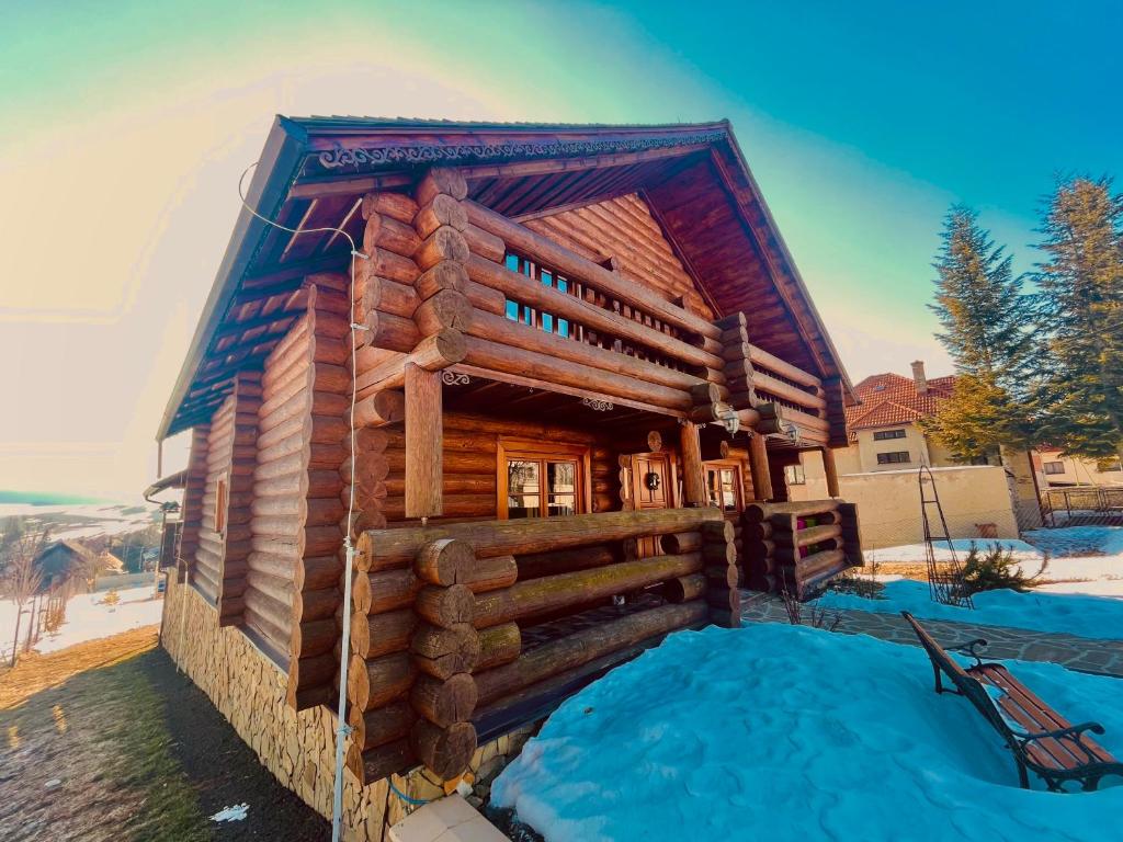 TRINITY Log Cabin Wellness resort